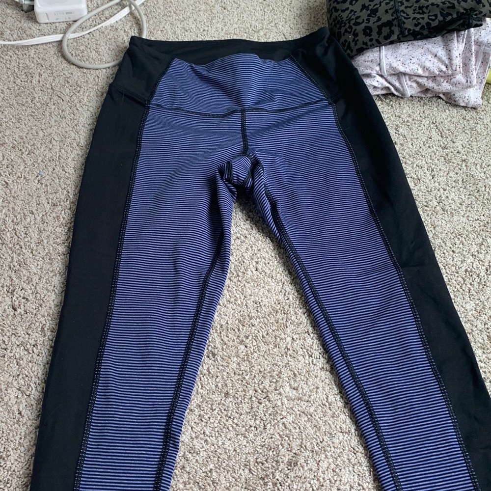 Womens cropped leggings